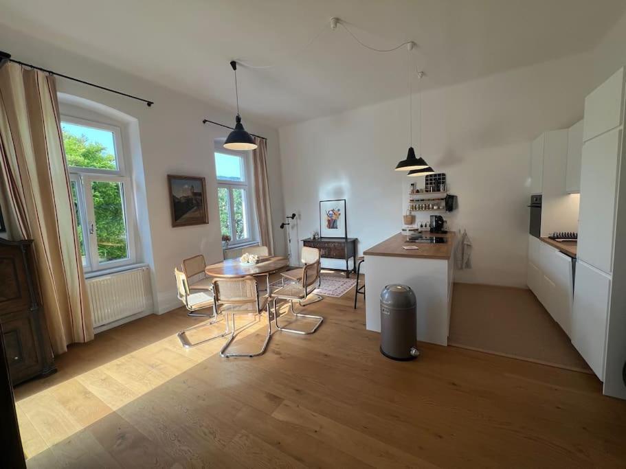 Beletage Johann Strauss Klosterneuburg Bagian luar foto